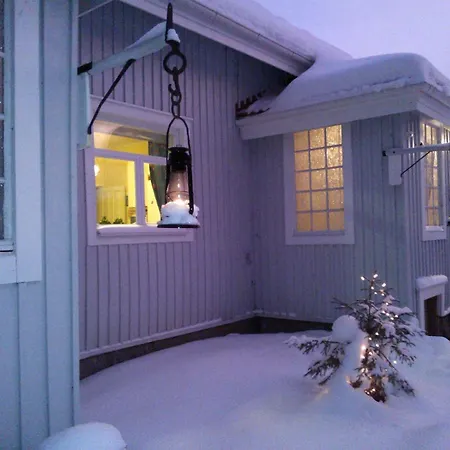 Vakantieboerderij Narvan Helenan Kanat Ja Kammarit Vesilahti