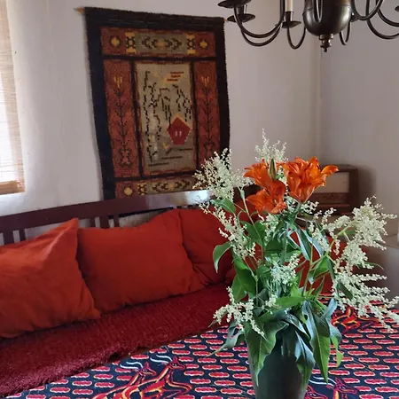 Maatilamajoitukset Narvan Helenan Kanat Ja Kammarit Vesilahti